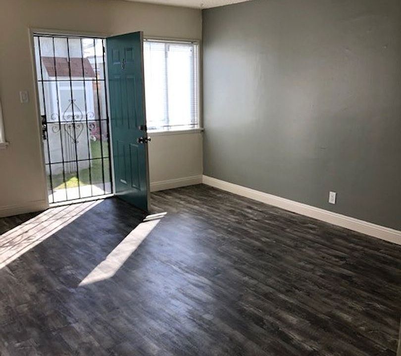 2nd image of 4926 W 118th Pl APT 6