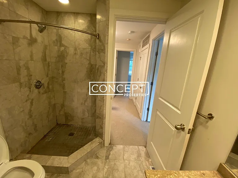 110A 2nd St #112 — Photo 10