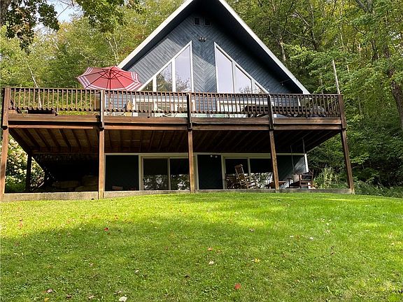 4th image of 207 Pheasant Run Rd