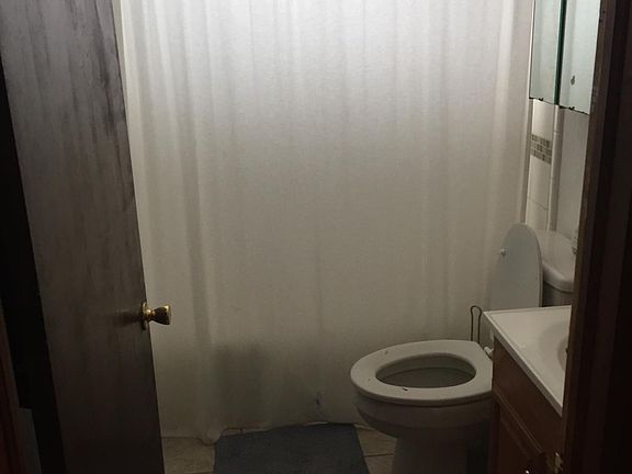 3rd image of 439 12th Ave NE