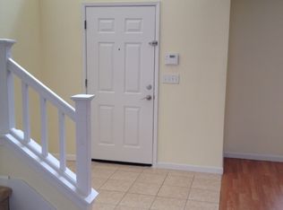 1135 Bullfinch Dr, Patterson, CA 95363