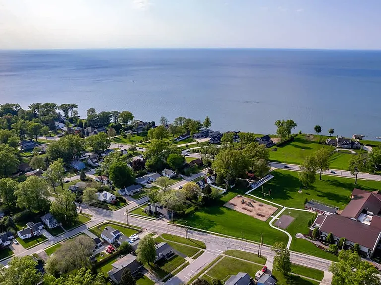 Neighborhood