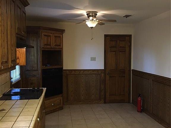 4th image of 3605 Del Norte Blvd
