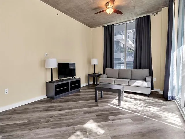 300 S Australian Ave #618 — Photo 10