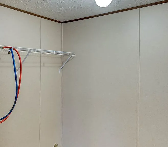 Hillside Mobile Home Park — Photo 10