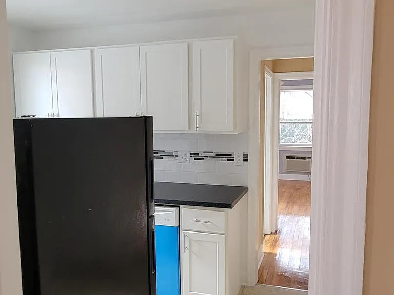 814 Greenwood Cir #2 — Photo 25