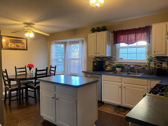 5th image of 3861 Shiner Ct