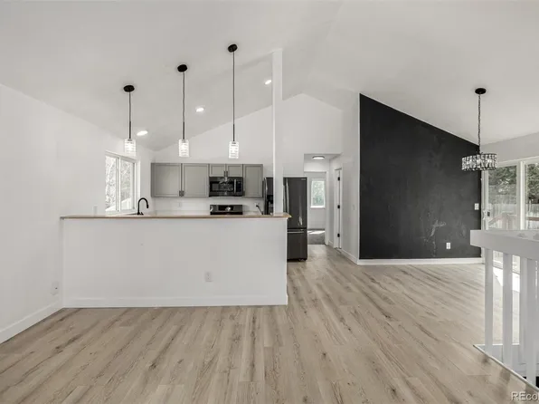 17486 E Plateau Drive, Aurora, CO 80015