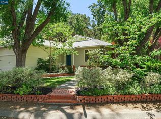 71 Maple Ln, Walnut Creek, CA 94595