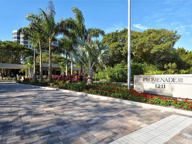 1211 Gulf Of Mexico Dr #302 — Photo 37