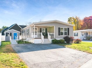 2 Adder Lane, Seabrook, NH 03874-4039