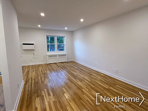4th image of 73-17 31st Ave #2