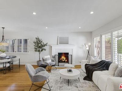 22041 Providencia St, Woodland Hills, CA, 91364