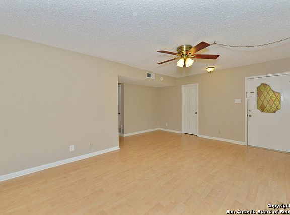 4th image of 11832 Petal Dr