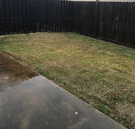 2nd image of 125 W Field Dr