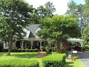 1st image of 103 Pinehaven Dr