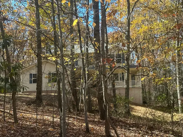 185 McMichaels Ct, Stroudsburg, PA 18360