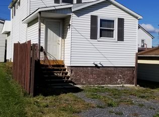 989 Caroline St, Nanty Glo, PA 15943