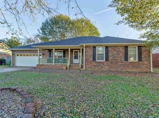 2133 Edinburgh Dr SW, Huntsville, AL 35803