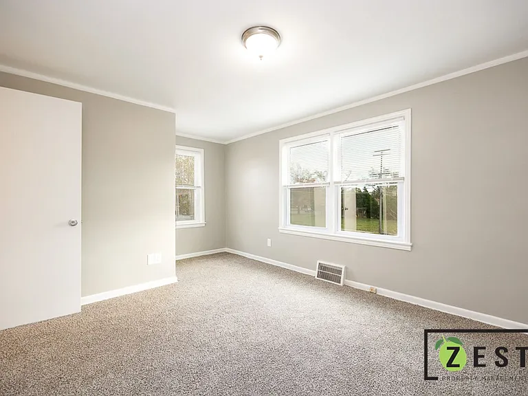 11513 & 11521 Greiner St — Photo 11