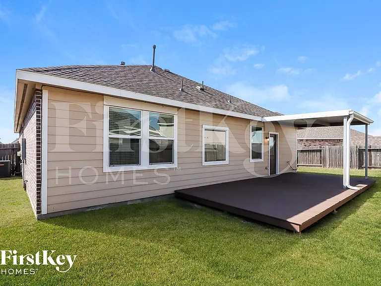 8330 Hampton Bay Dr — Photo 14