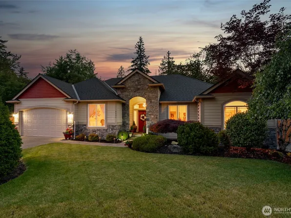 8206 66th Avenue Ct E, Puyallup, WA 98371