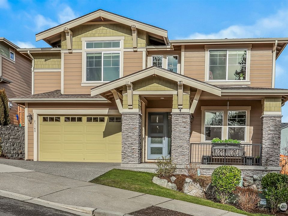 Quality Built Craftsman Home in Highly Ranked Issaquah School District>