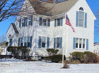 8 Delta Ave, Danbury, CT 06810