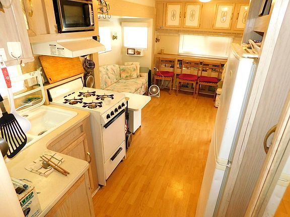 2nd image of 41219 Hockey Dr #59