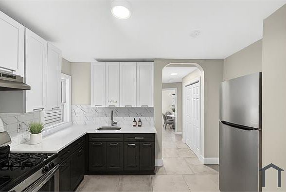 1st image of 44 Clifford St APT 2