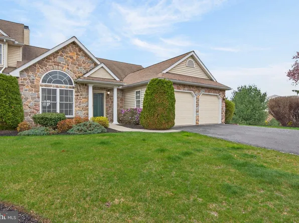 108 Fountain Dr #5, York, PA 17402