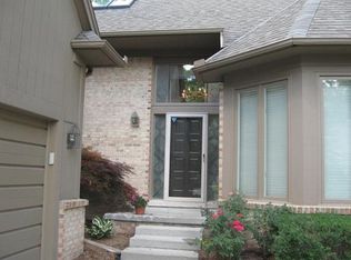 28718 Hidden Trl, Farmington Hills, MI 48331
