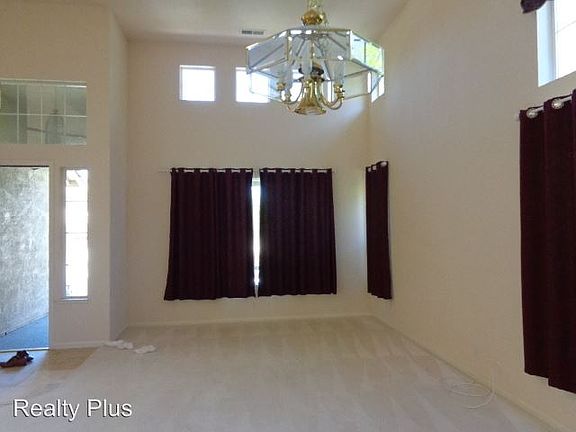 4th image of 9823 Penbridge Dr