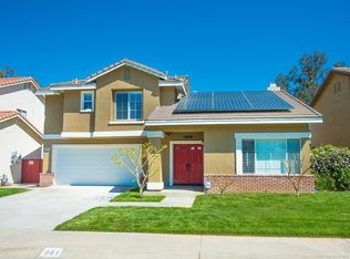 261 Suffolk St, Corona, CA 92882