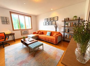 114 Calyer St APT 4B, Brooklyn, NY 11222