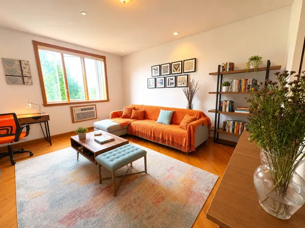 114 Calyer Street image 1 of 6