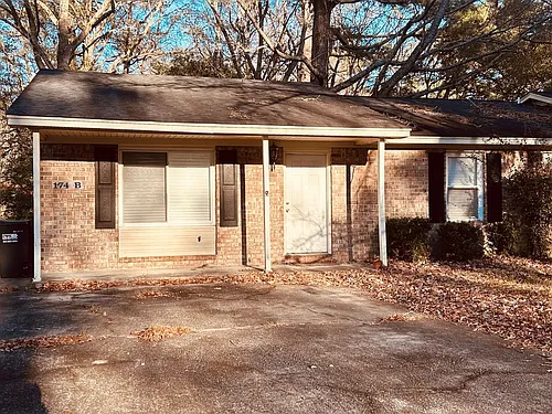174 Hummingbird Ave #B Photo 1