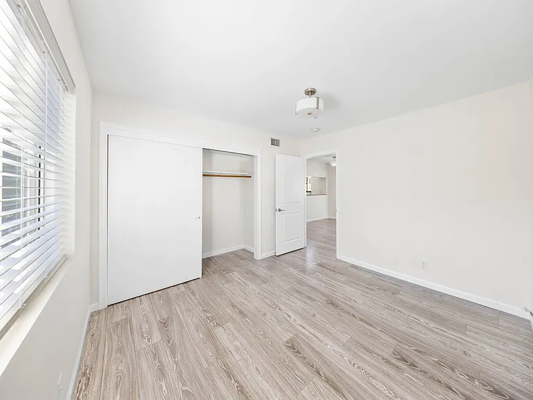10225 Fernglen Ave #1/2 — Photo 6