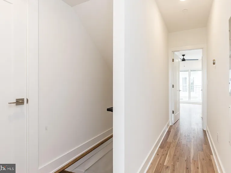 2132 Berges St #1 — Photo 16