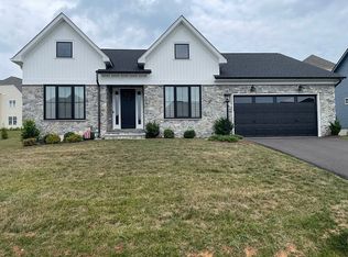 50 Potomac Crossing St, Charles Town, WV 25414