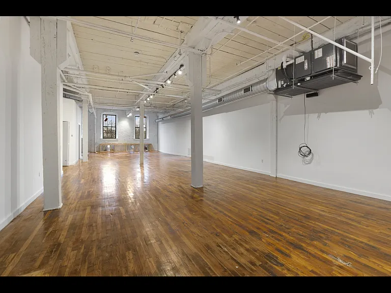 Berks Warehouse — Photo 23