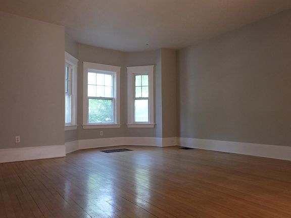 5th image of 1358 Ethel Ave