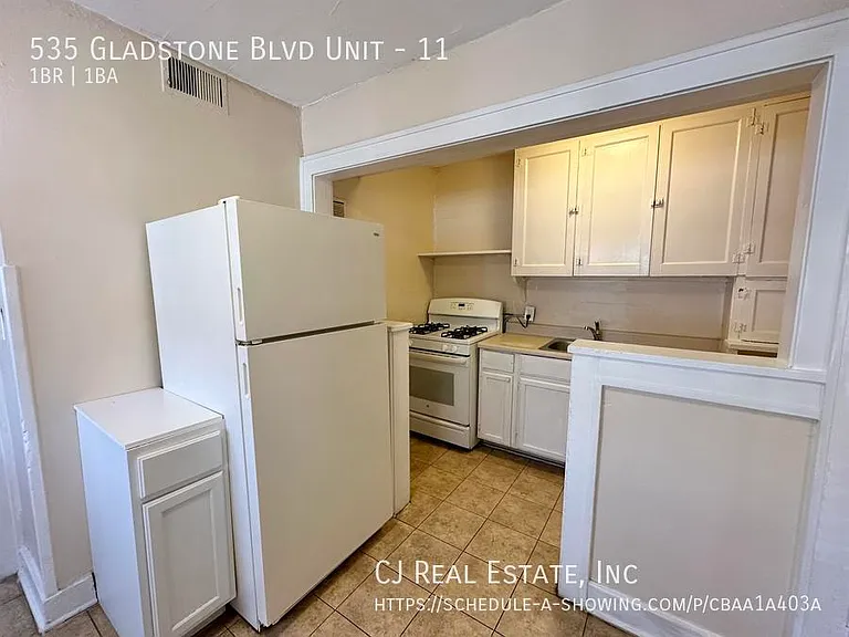 535 Gladstone Blvd #11 — Photo 6