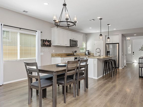 5th image of 536 Ventasso Way