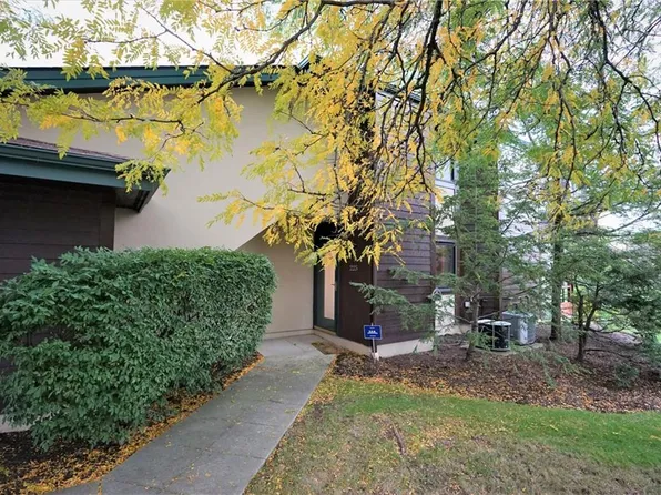 225 Teal Trce, Mayfield Heights, OH 44124