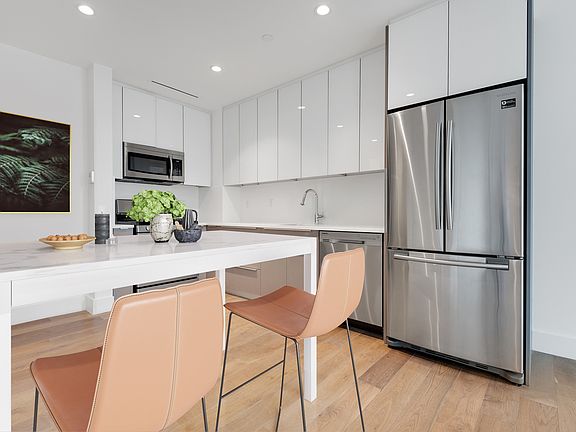3rd image of 42-10 27th St #14B