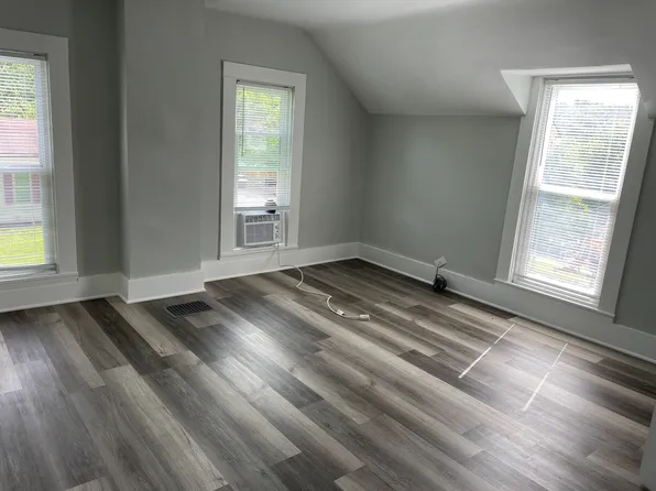 1104 Park Ave, Hannibal, MO 63401