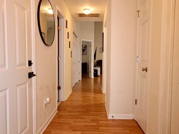 3rd image of 417 White Cedar Dr