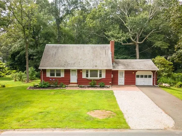 25 Laurel Leaf Drive, Ledyard, CT 06335