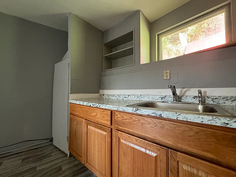 272 N Walnut St #1C — Photo 3